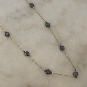 Elegant Gold and Black Women's Necklace